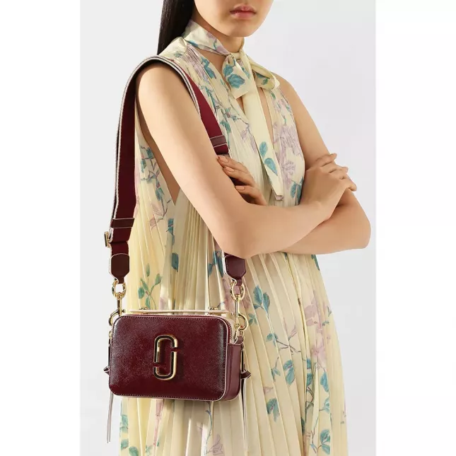 Сумка Marc Jacobs Sure Shot Large - cabernet belge