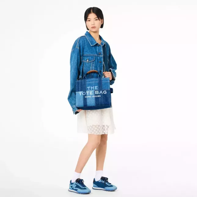 Marc Jacobs The Tote Bag Denim Medium - blue