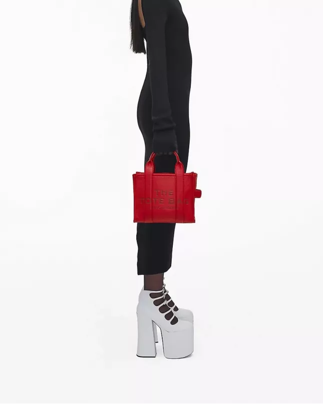 Marc Jacobs The Tote Bag Leather Medium - true red