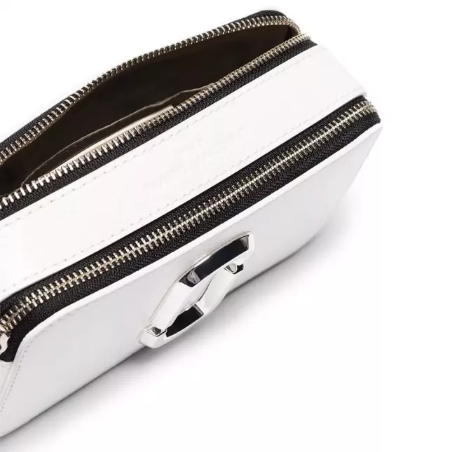  Marc Jacobs Snapshot DTM - white